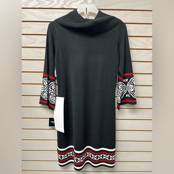 Elegant Black and Red Cowl Neck Dress - Picture 7 of 9